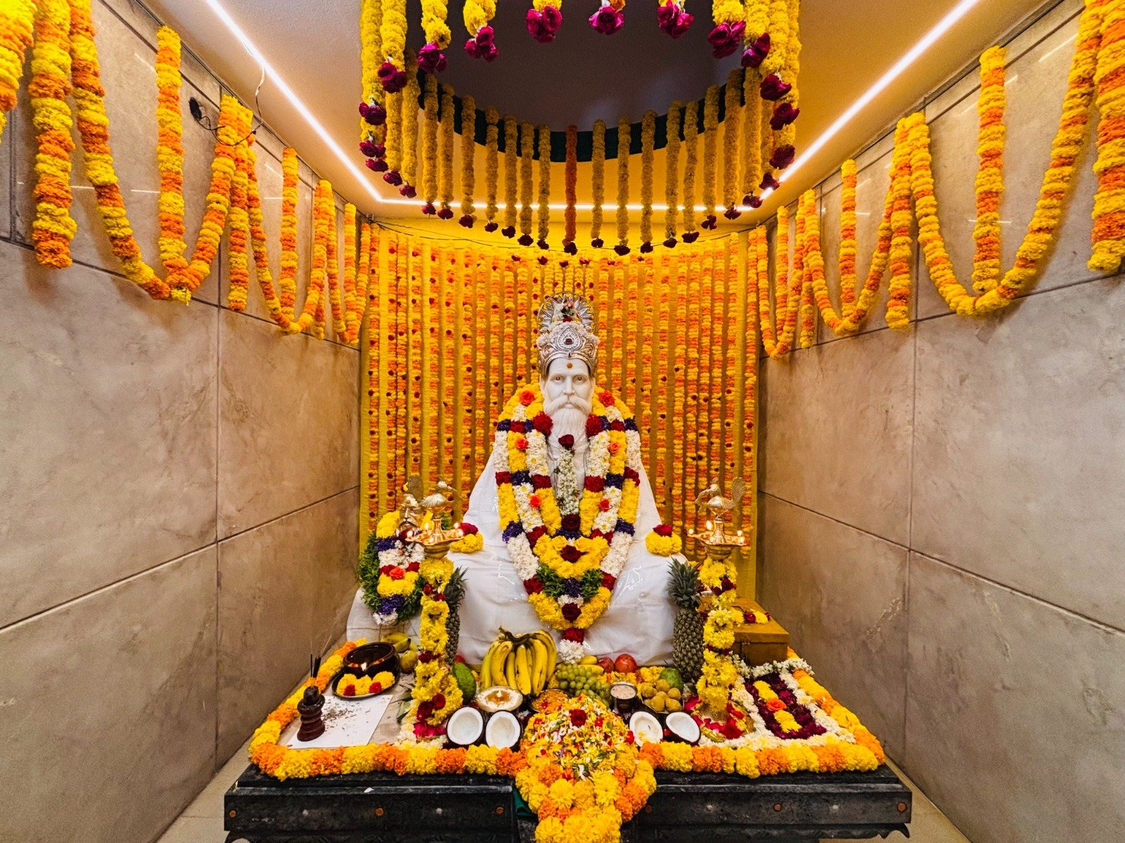 పూజా కార్యక్రమం చిత్రాలు
